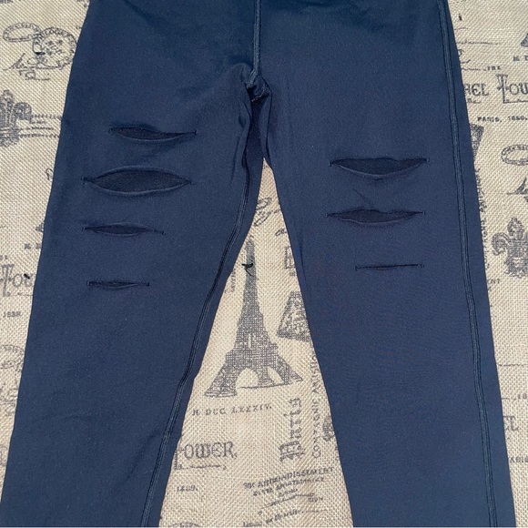 Nancy Rose Performance Black Ripped Slits High Rise Front Pocket Legging Size 6 - Picture 2 of 16